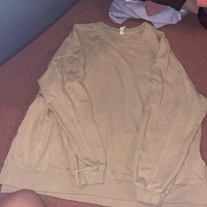 Crew neck with embroidery